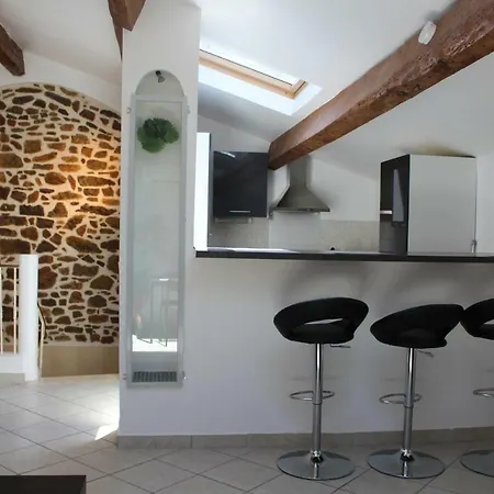 Ange Ла-Сейн-сюр-Мер